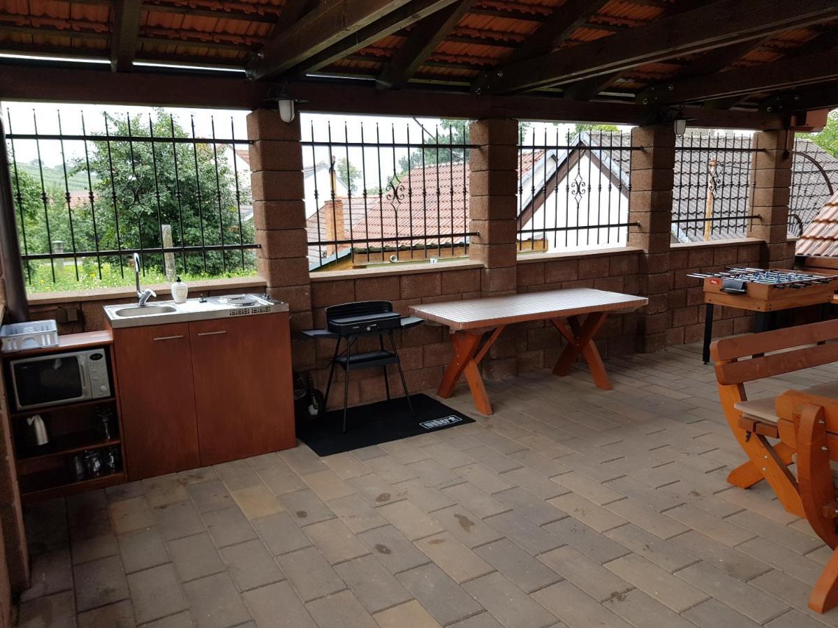 Villa Sklep U Cejku Mutěnice Exterior foto